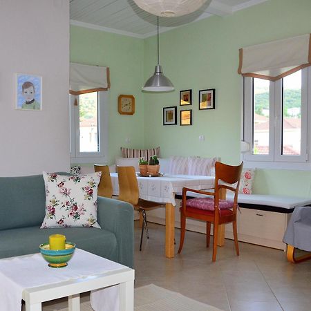 Family And Relaxing House In A Village Rodotopi Exterior photo