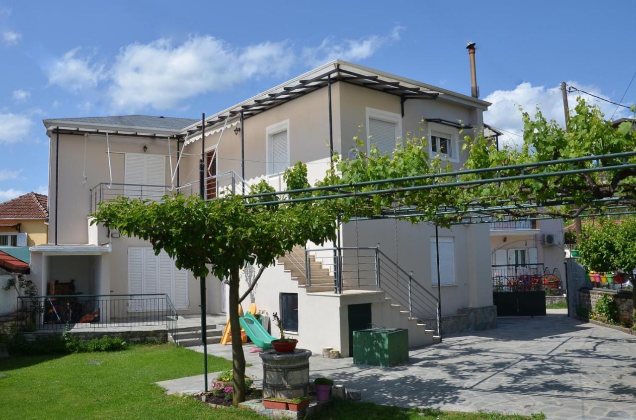 Family And Relaxing House In A Village Rodotopi Exterior photo